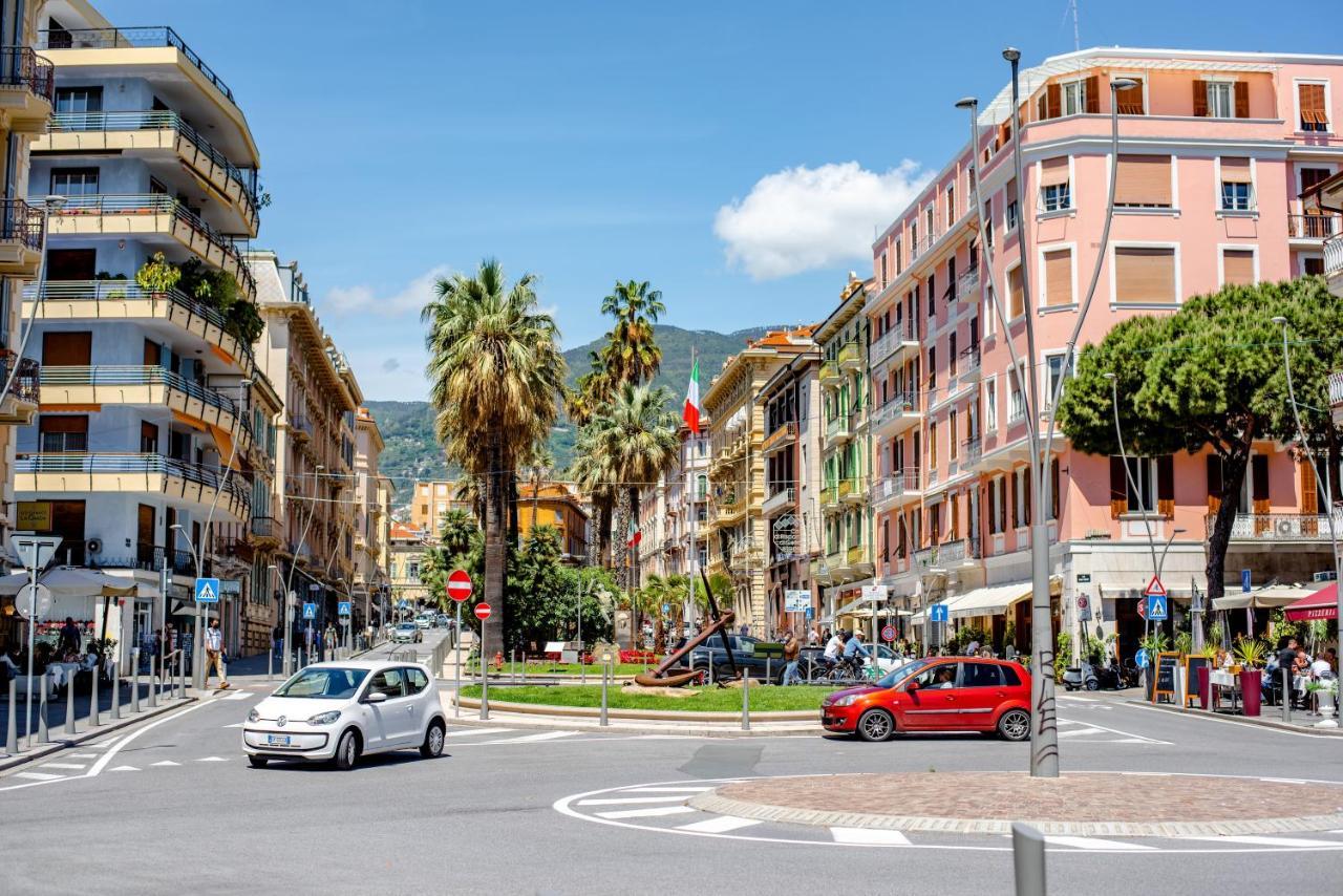Beach Apartment In The Center Sanremo Exterior foto
